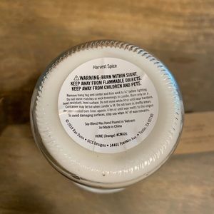Rae Dunn Accents - Set of 2 Rae Dunn 6.5oz jar candles. Rae Dunn Accents - Set of 2 Rae Dunn 6.5oz jar candles.